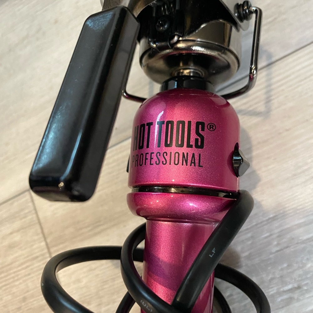 Hot Tools Curling iron
